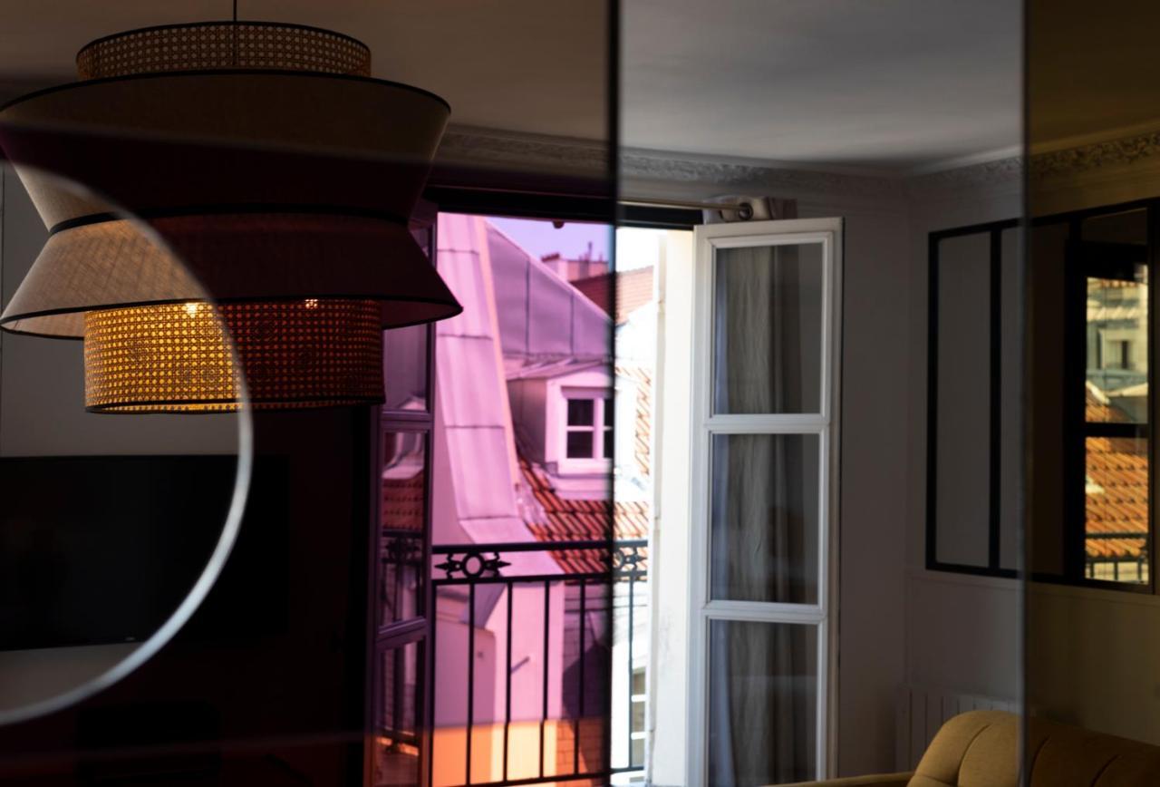 Un Autre Regard * Parigi